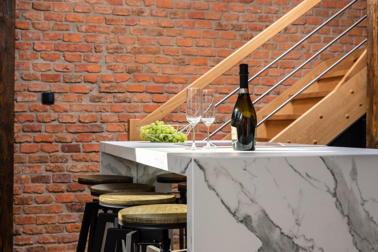 Riverside Premium Class Apartment - By Upstairs Краків Екстер'єр фото